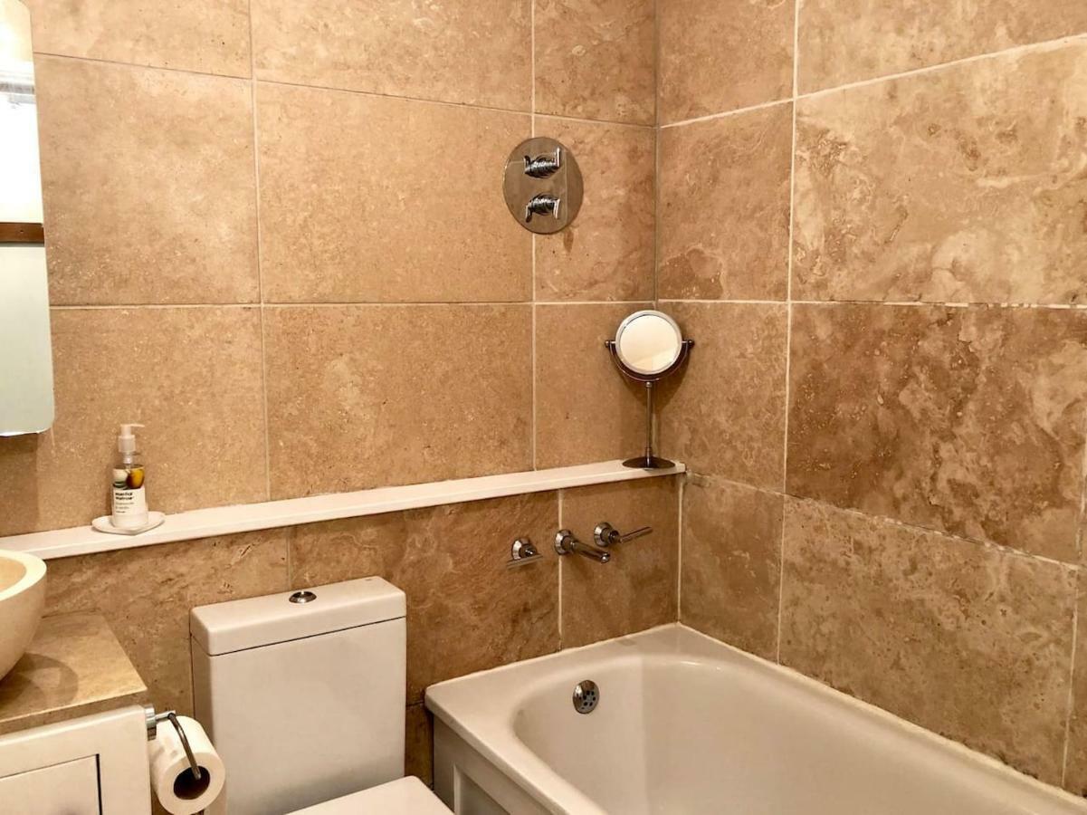 Lauras Townhouse Apartments Garrard'S Retreat Bath Luaran gambar