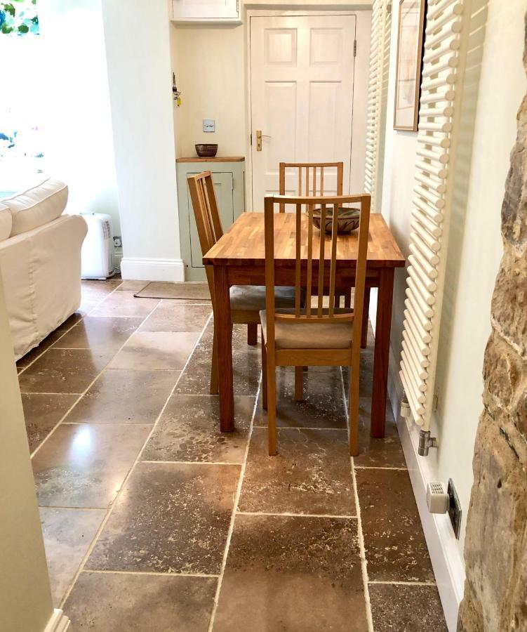 Lauras Townhouse Apartments Garrard'S Retreat Bath Luaran gambar
